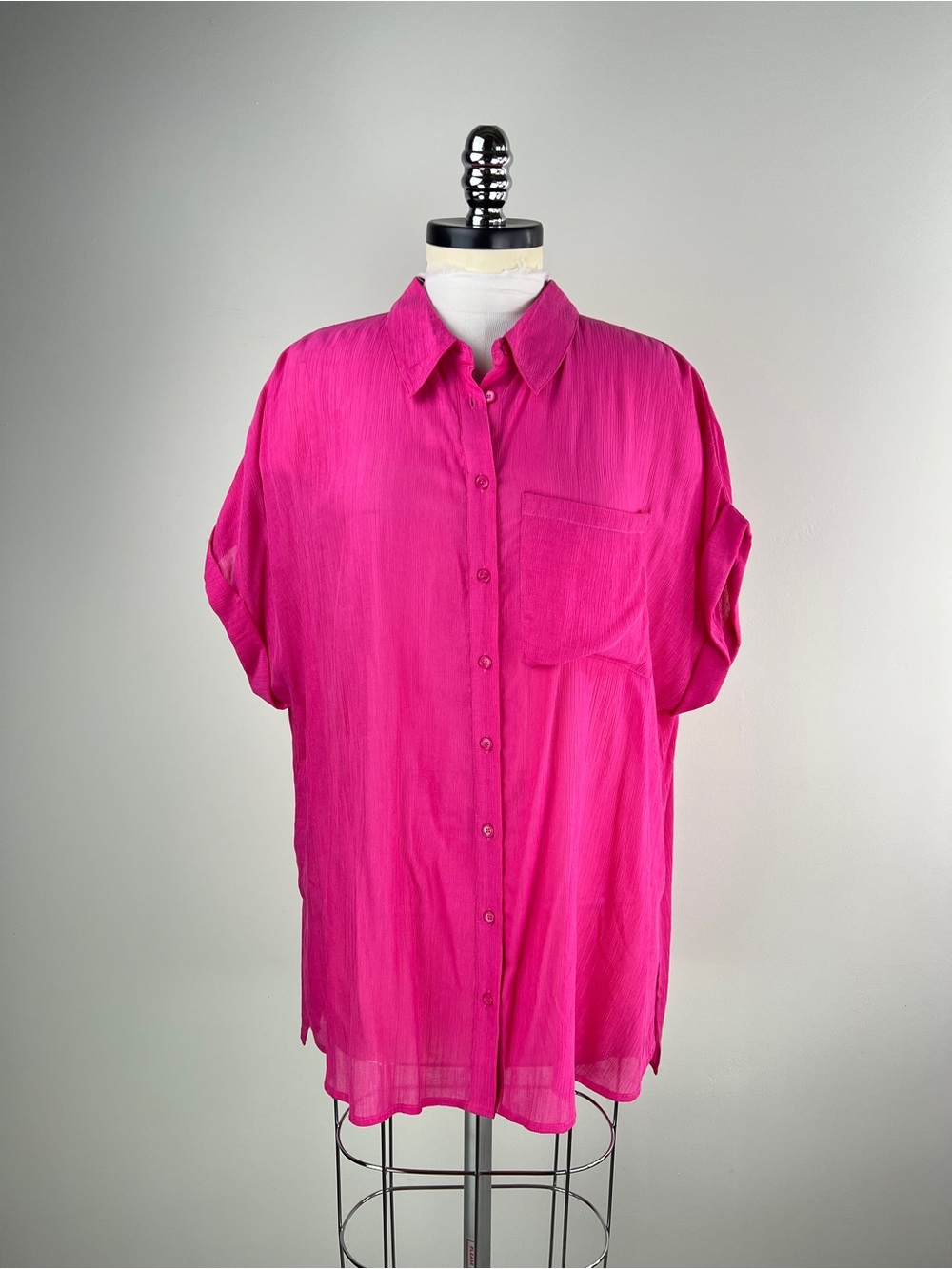 💚 3847. Button-Front Short Sleeve Shirt - Hot Pink